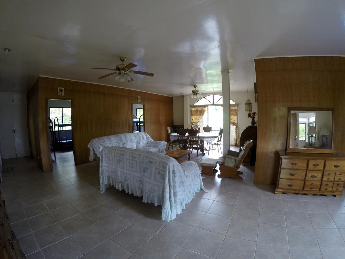 Fat Monkey Hostel Coron Luaran gambar