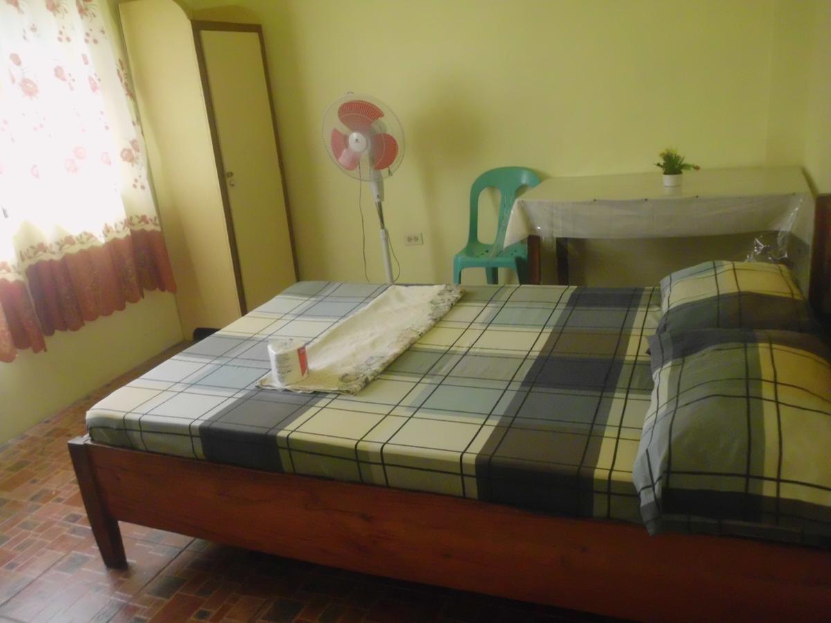Fat Monkey Hostel Coron Luaran gambar