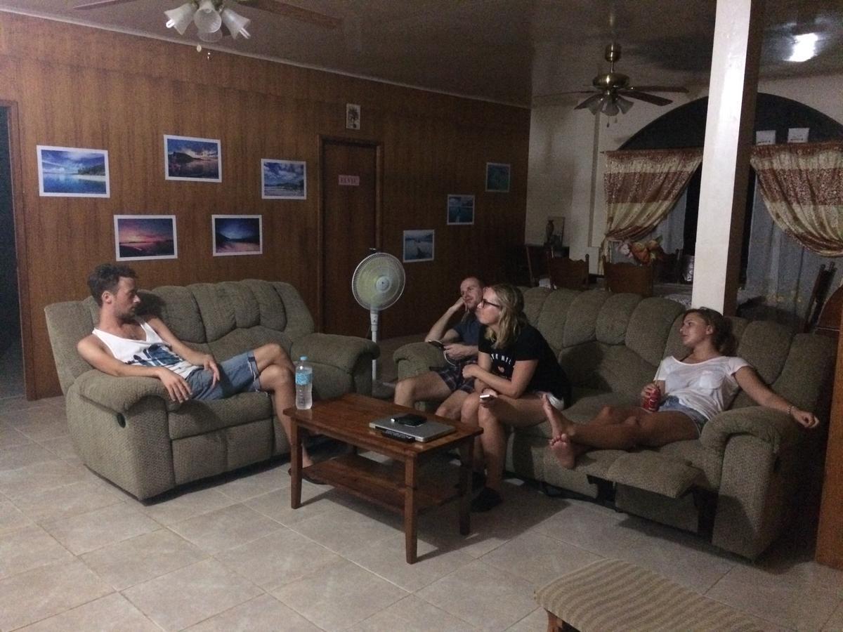 Fat Monkey Hostel Coron Luaran gambar