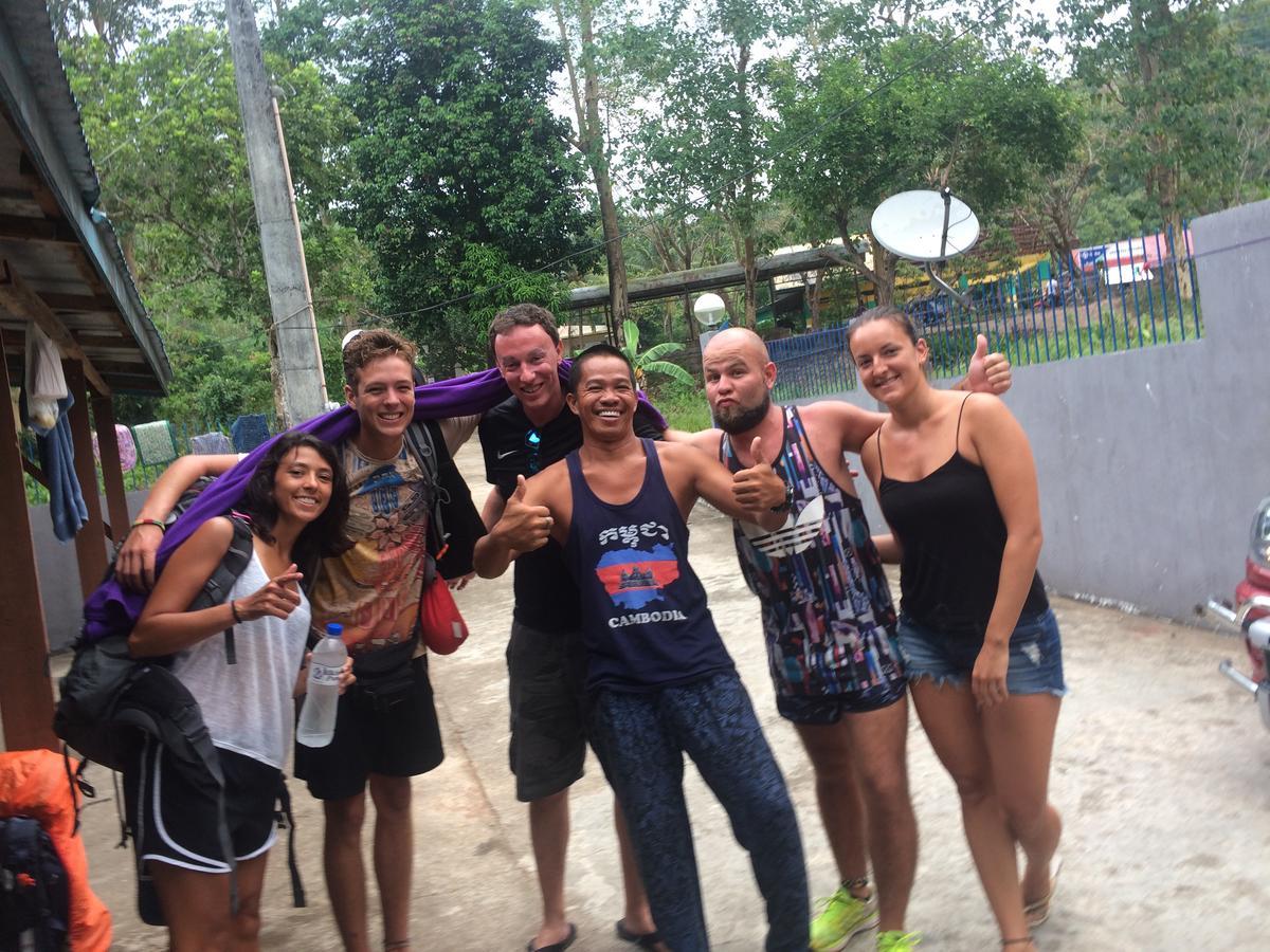 Fat Monkey Hostel Coron Luaran gambar