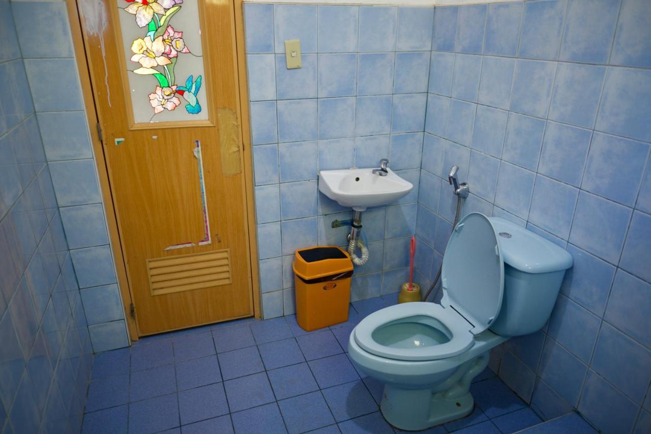 Fat Monkey Hostel Coron Luaran gambar